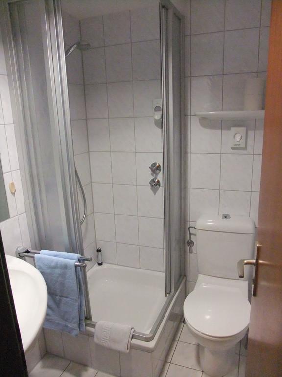 Rtb-Hotel - Sportschule Bergisch Gladbach Værelse billede