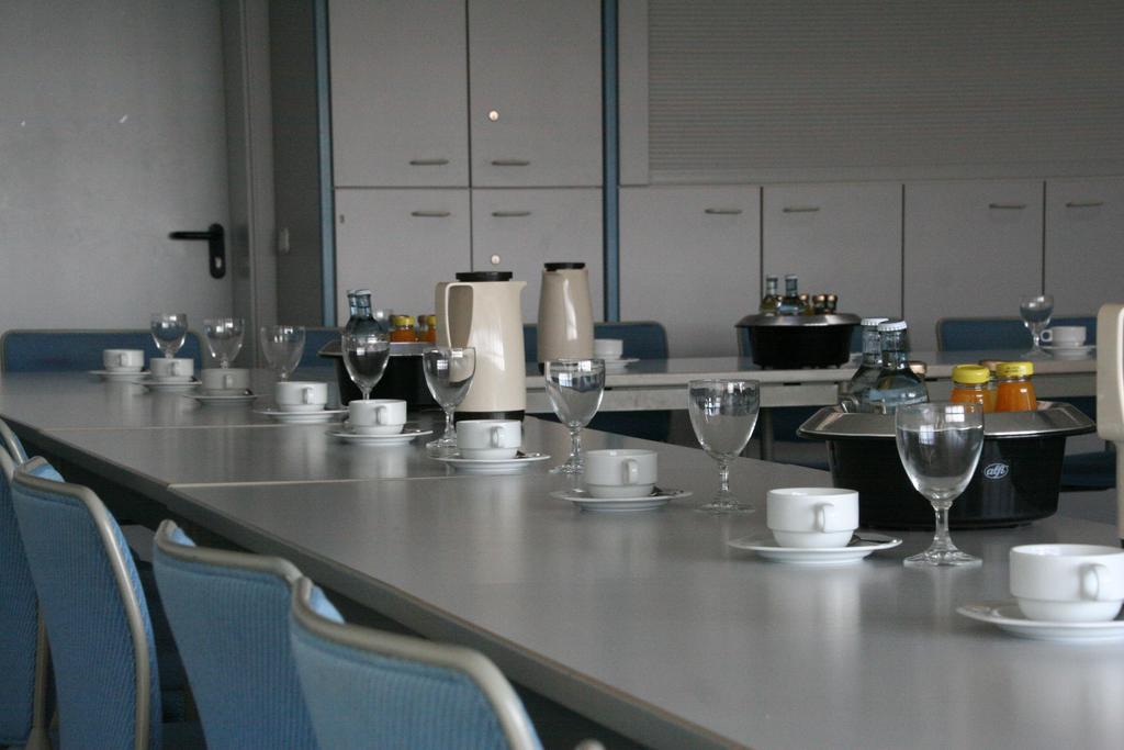 Rtb-Hotel - Sportschule Bergisch Gladbach Eksteriør billede