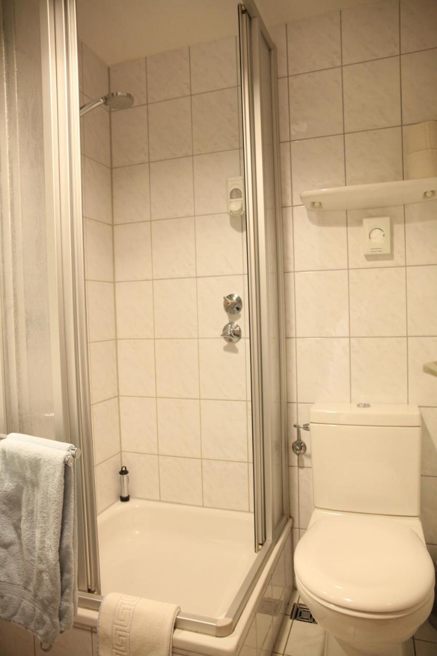 Rtb-Hotel - Sportschule Bergisch Gladbach Eksteriør billede